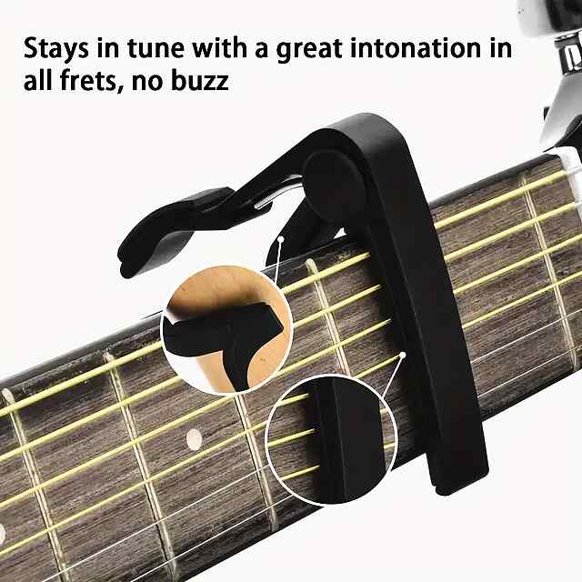 Набір аксесуарів для гітариста-початківця з каподастром та медіаторами - 1 фото товару