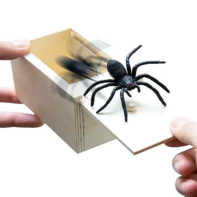 Павук у коробці: іграшка для розіграшів, дерев'яна скринька з сюрпризом